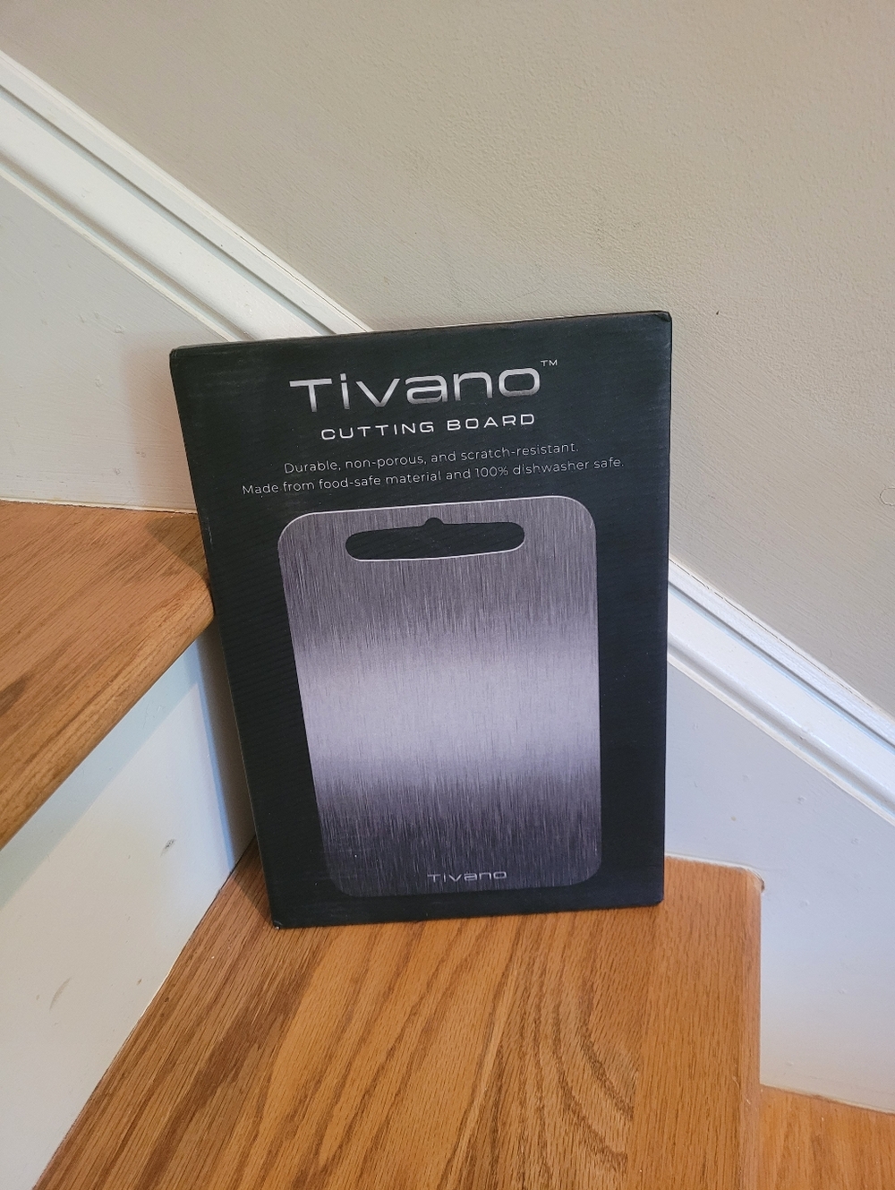 NEW Tivano Stainless Steel Cutting Board - Silver
